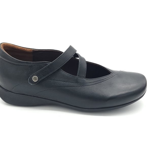Wolky Womens Passion Mary Jane Shoe Size 11 EU 42 Smooth Black Leather Comfort - Picture 3 of 9